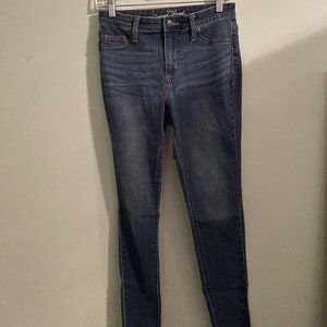 Universal Thread Jeans